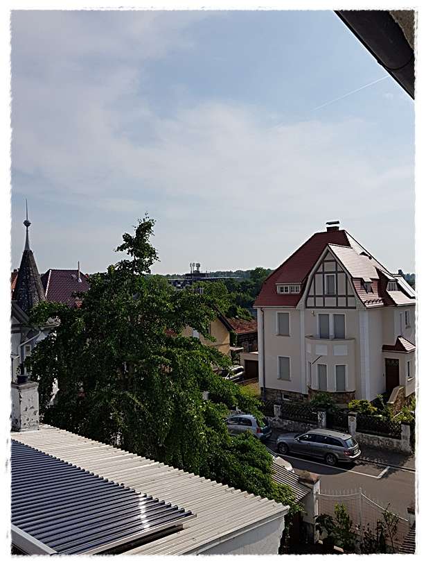 Schöne geschnittene 3 Zi. Wohnung inkl. EBK und Balkon im 2.OG gelegen  --–kleine Wohneinheit-----