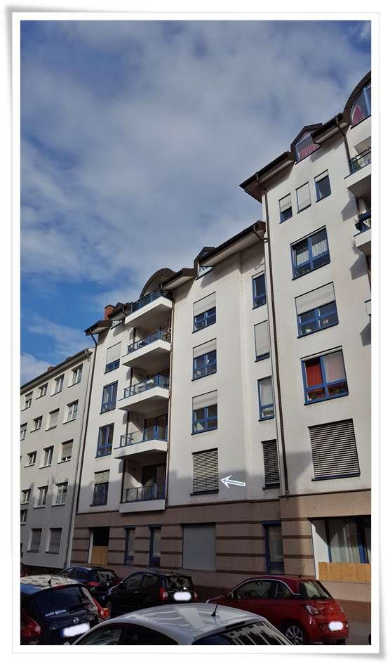 Nähe Zollhafen! Helle 2 Zi. WHG mit Loggia und TG Platz in zentraler Lage der Neustadt