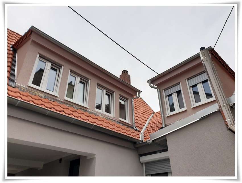 Erstbezug nach Sanierung #Privatsphäre und Ruhe sind die Hauptmerkmale des kernsanierten Hauses