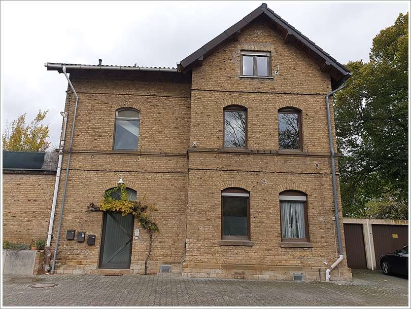 2,5 Zimmerwohnung mit Dachterrasse zum 01.03.2021 frei