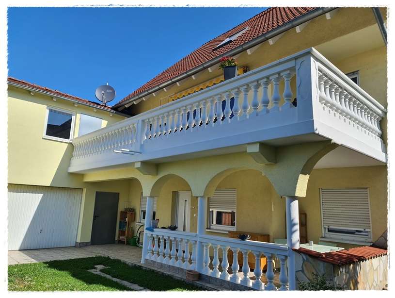 Großzügiges EFH mit Einliegerwohnung inkl. Garten und Doppel-Garage in ruhiger Sackgassenlage