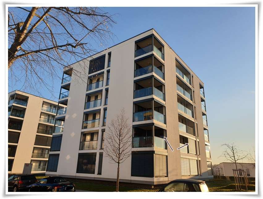 Stilvolle und wunderschöne 2 Zi. Whg. mit 2x Loggia, inkl. EBK, Kellerraum + TG Platz