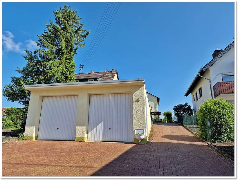 6 Zi. EFH freistehend -komplett unterkellert- inkl. großes Grundstück und Doppelgarage