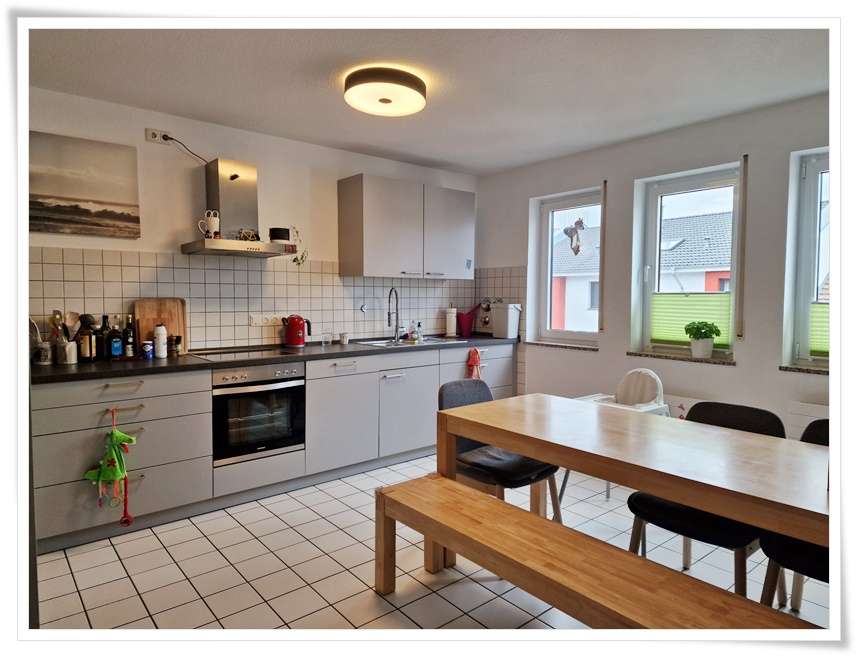 Eine wunderschöne 3 Zi. Maisonette Wohnung mit Balkon und Duplex Parker in der Neustadt von Mainz