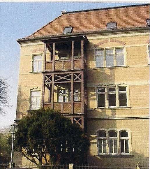 2 Zi. Dachgeschosswohnung nahe der Elbe mit Blick aufs "Blaue Wunder" zu verkaufen***
