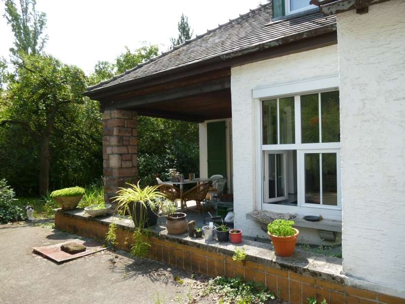 Einfamilienhaus mit 1.500 m² Garten -altem Baumbestand- bitte Wachküssen