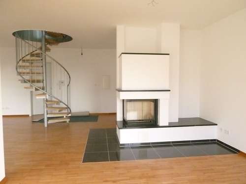 Wunderschöne 3 Zimmer Maisonettewohnung mit Rheinblick* ab sofort frei