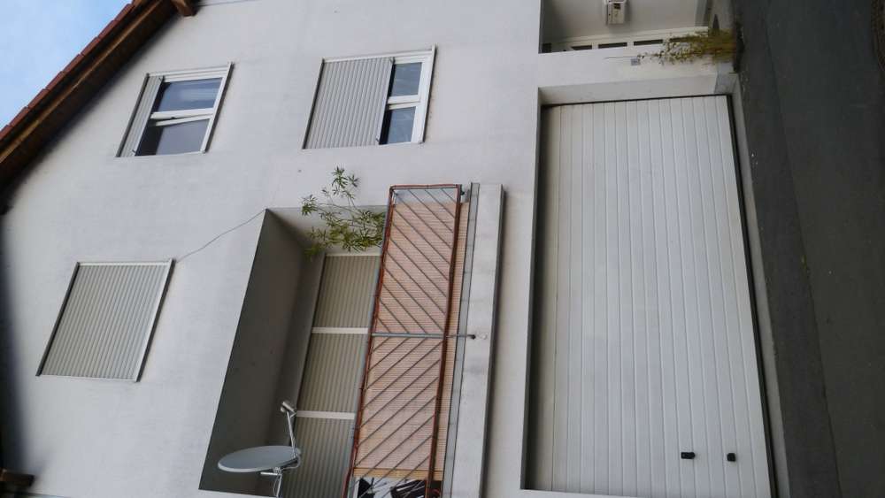 5 Zimmer Wohnung im Reihenhausstil ab 01.03.2013 zu vermieten