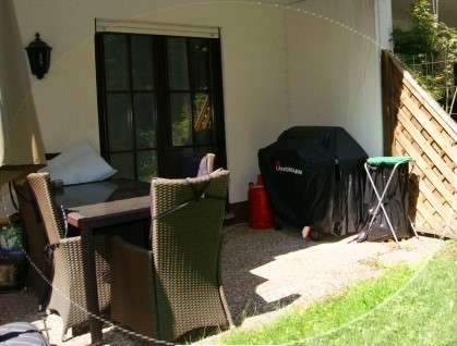 Tolle 3 Zi. Maisonettewohnung mit Terrasse, kl. Garten und PKW-Außenstellplatz