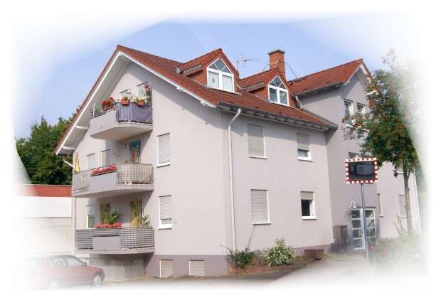 Geräumige 3-Zi WG Hochparterre mit Balkon und Pkw-Stellplatz inkl. *** Feldrandlage***