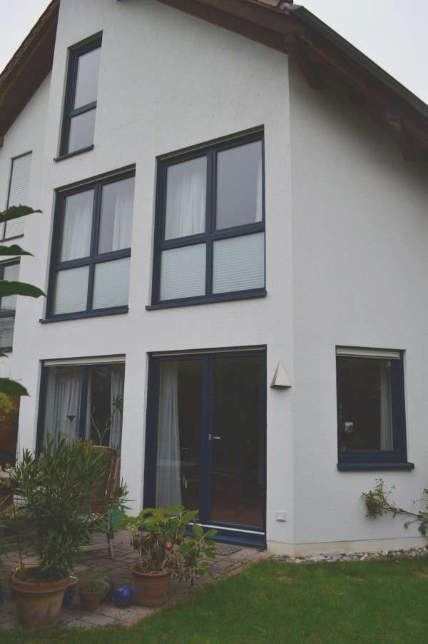 Solide Doppelhaushälfte mit familienfreundlicher Raumaufteilung in bevorzugter ruhiger Wohnlage 