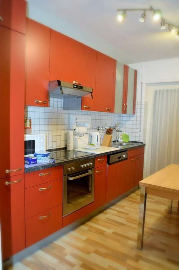 Wunderschöne 2Zi-Etagenwohnung inkl. EBK, 2x Balkone und PKW Außenstellplatz frei ab 1.7.2017