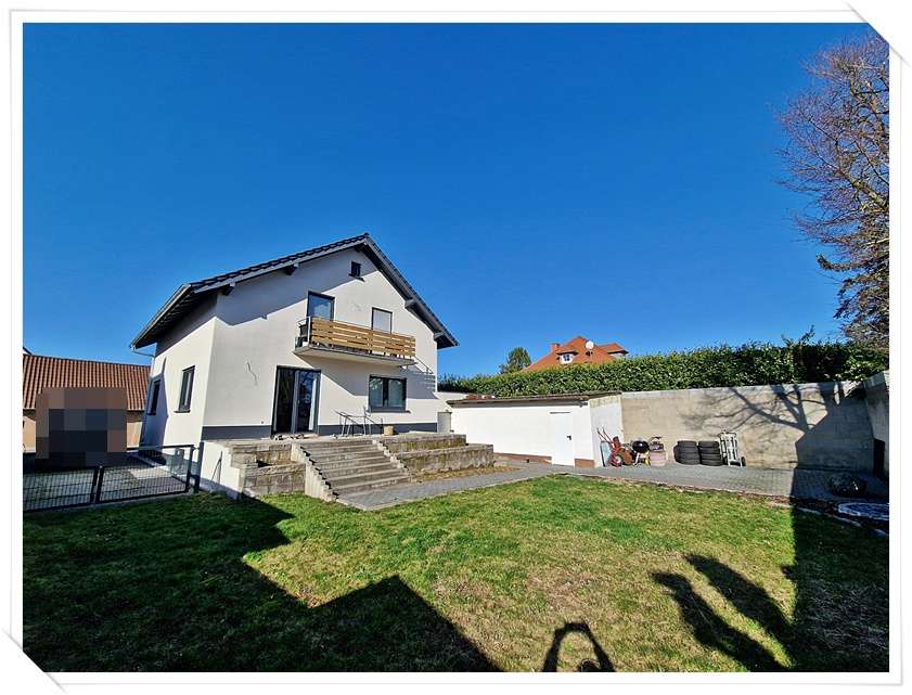 Freistehendes saniertes EFH mit Charme++++ komplett unterkellert inkl Garage + 4 Stellplätze