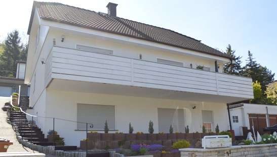 Schöne Wohnung mit Süd-West Balkon, EBK und Blick ins Grüne, ein Idyll zum Wohlfühlen