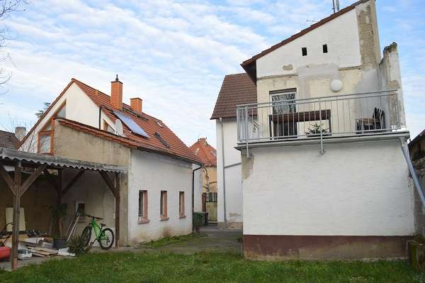 Kapitalanlage mit 4 Wohneinheiten -Auch für Bauträger ein interessantes Objekt-