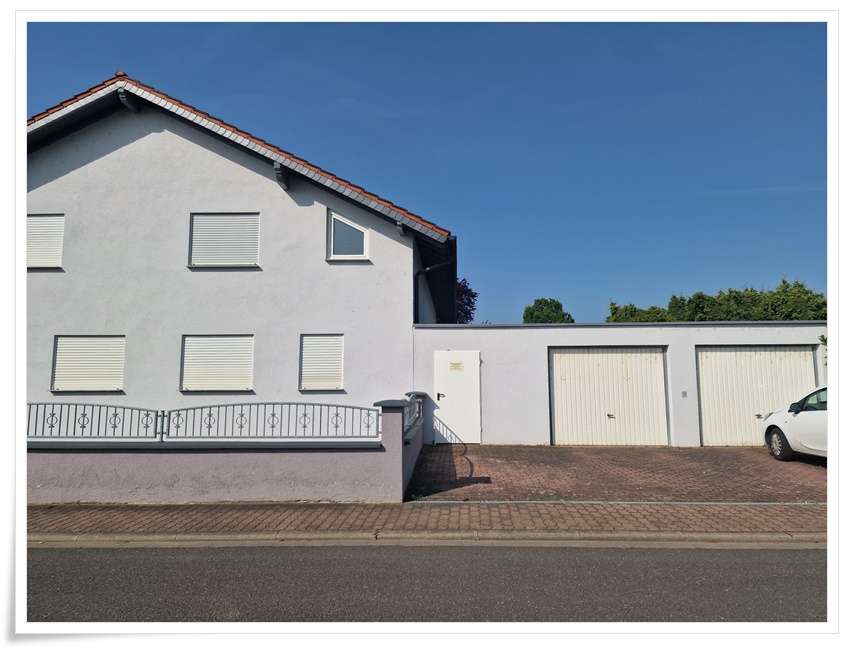 Erstbezug nach Kernsanierung 4 Zi.- Souterrain-Whg. -Ruhige Wohnlage-