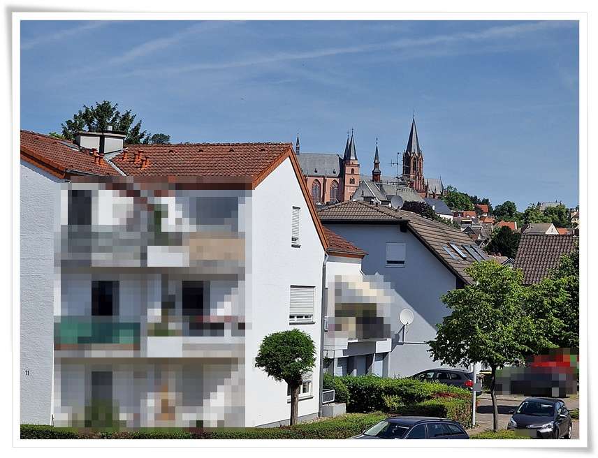 3 Zi. Etagenwohnung tolle Raumaufteilung mit Balkon, Kellerraum und PKW-Außen Stellplatz++++